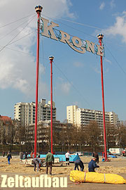 Zeltaufbau Circus Krone auf der Thereisnewiese (Foto: MartiN Schmitz)
